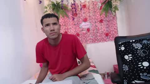 Risitos De Oro online show from 09.24.25