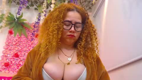 Snapshot of risitos_de_oro_ chatting on 07.05.26 Risitos De Oro online show from 07.05.26
