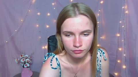 Snapshot of ritakiskis chatting on 05.22.26 ritakiskis online show from 05.22.26