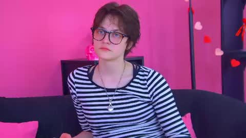 Snapshot of ritarosses chatting on 06.22.26 Rita online show from 06.22.26