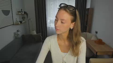 Snapshot of ritayergin chatting on 07.30.26 EVA here online show from 07.30.26