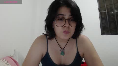 PeachSalinger online show from 09.09.25