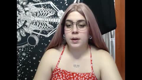 PeachSalinger online show from 10.02.25