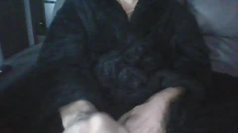 Snapshot of riverbend44 chatting on 02.04.25 riverbend44 online show from 02.04.25