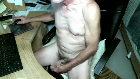 Snapshot of rjm2023 chatting on 02.13.25 Bobby online show from 02.13.25