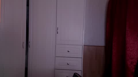 Mikey online show from 01.04.25