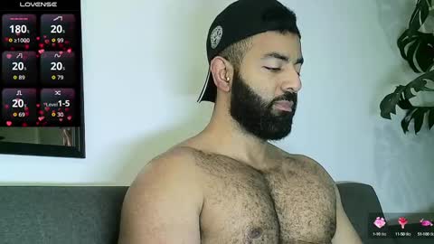 SebasRoa online show from 10.10.25