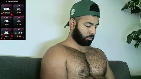 SebasRoa online show from 12.15.25