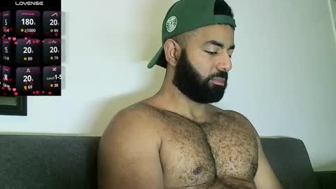 SebasRoa online show from 01.12.26