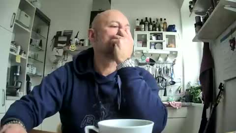 Snapshot of roadrunnerger chatting on 02.28.25 roadrunnerger online show from 02.28.25