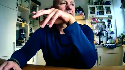 Snapshot of roadrunnerger chatting on 10.04.25 roadrunnerger online show from 10.04.25