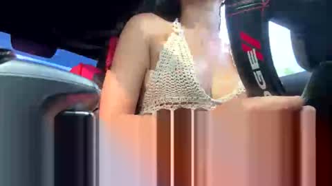 roarmance1 online show from 10.05.25