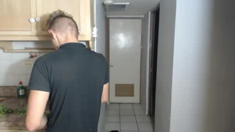 RoastingCorn online show from 11.17.25