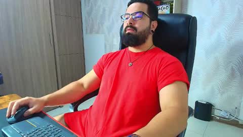 Snapshot of robby_k chatting on 12.01.25 Robby online show from 12.01.25