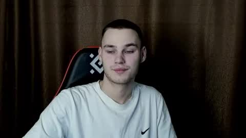 robert10211 online show from 01.30.25