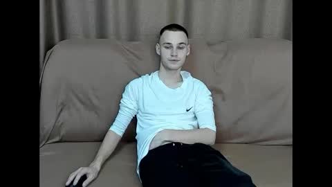 robert10211 online show from 10.27.25