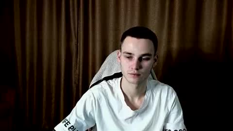 robert10211 online show from 01.13.26