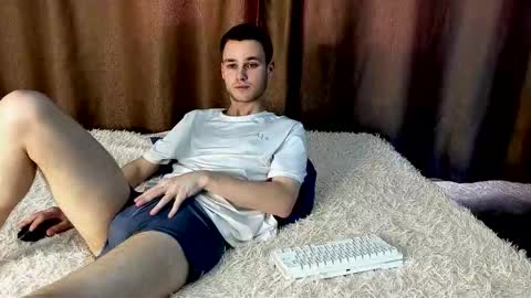 robert10211 online show from 02.26.26