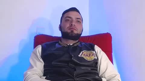 Snapshot of robert_leroy chatting on 12.15.24 Stiven - online show from 12.15.24