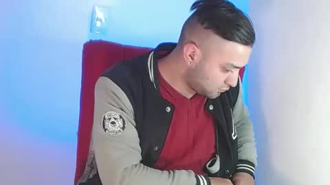 Snapshot of robert_leroy chatting on 02.02.25 Stiven - online show from 02.02.25