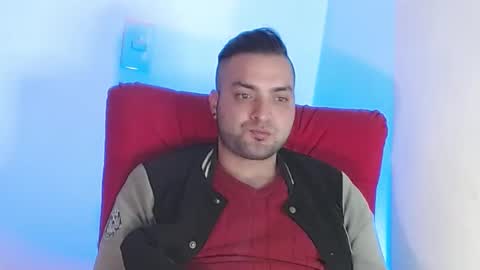 Snapshot of robert_leroy chatting on 02.02.25 Stiven - online show from 02.02.25