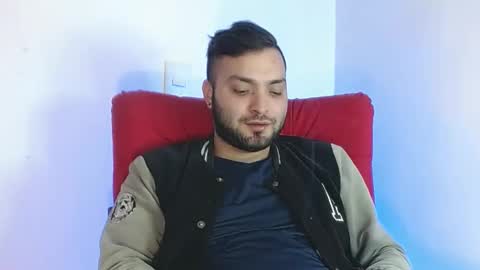 Snapshot of robert_leroy chatting on 02.19.25 Stiven - online show from 02.19.25