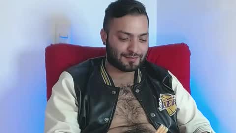 Snapshot of robert_leroy chatting on 02.25.25 Stiven - online show from 02.25.25
