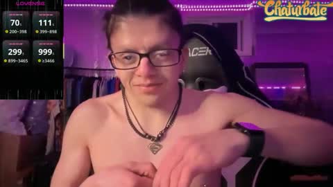 Snapshot of robertcicijr21 chatting on 12.22.25 Robert Cici Jr. online show from 12.22.25