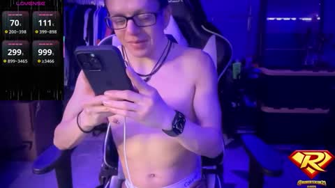 Snapshot of robertcicijr21 chatting on 01.11.26 Robert Cici Jr. online show from 01.11.26