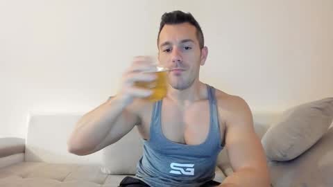 roberto4ever online show from 10.30.25