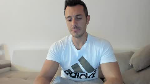 Snapshot of roberto4ever chatting on 05.07.26 roberto4ever online show from 05.07.26
