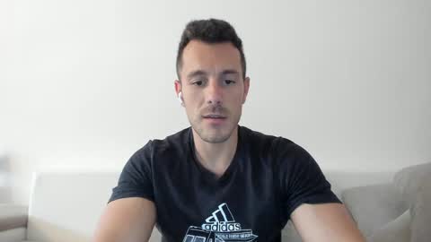 Snapshot of roberto4ever chatting on 05.08.26 roberto4ever online show from 05.08.26