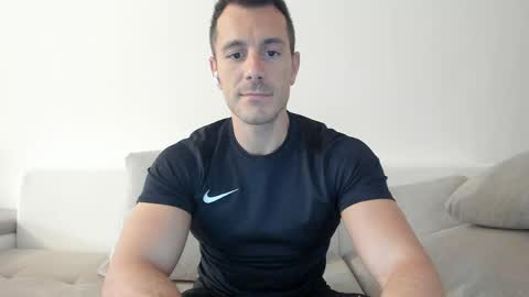 Snapshot of roberto4ever chatting on 05.09.26 roberto4ever online show from 05.09.26