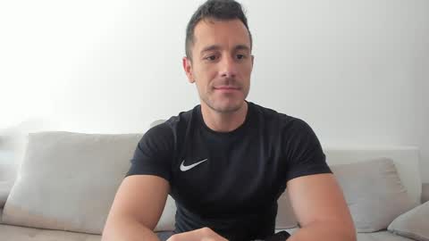 Snapshot of roberto4ever chatting on 05.11.26 roberto4ever online show from 05.11.26