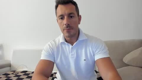 Snapshot of roberto4ever chatting on 07.19.26 roberto4ever online show from 07.19.26