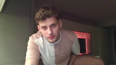 Roberto online show from 12.14.24