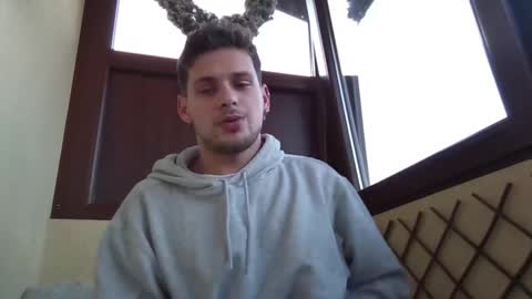 Roberto online show from 12.18.24