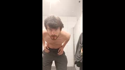 Snapshot of robertstewart18122301 chatting on 03.30.26 robertstewart18122301 online show from 03.30.26