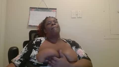 Snapshot of robertswhitney52 chatting on 12.19.25 robertswhitney52 online show from 12.19.25