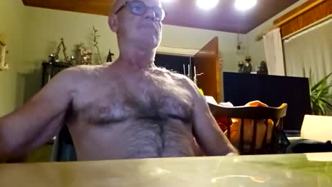 Snapshot of robke1966 chatting on 12.21.25 robke1966 online show from 12.21.25