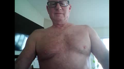 Snapshot of robo0000 chatting on 03.25.26 robo0000 online show from 03.25.26