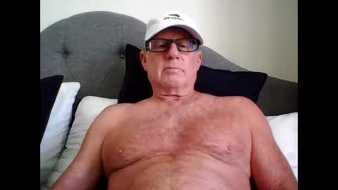 Snapshot of robo0000 chatting on 04.03.26 robo0000 online show from 04.03.26