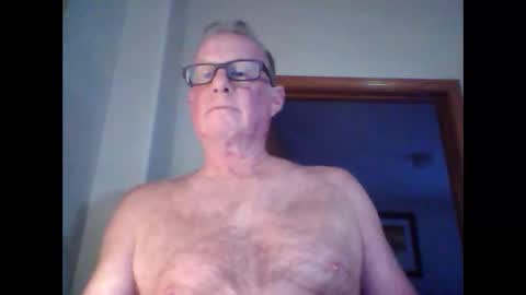 Snapshot of robo0000 chatting on 05.16.26 robo0000 online show from 05.16.26