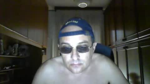 Snapshot of roby360 chatting on 03.09.25 robertino online show from 03.09.25