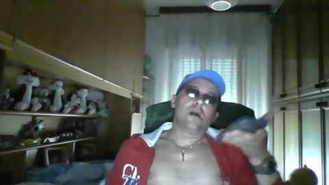 Snapshot of roby360 chatting on 05.01.26 robertino online show from 05.01.26
