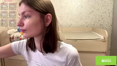 Snapshot of robynsentinella chatting on 03.19.26 robynsentinella online show from 03.19.26