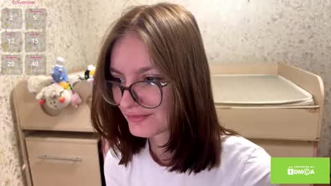 Snapshot of robynsentinella chatting on 03.19.26 robynsentinella online show from 03.19.26