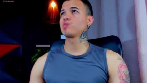 rocco_santos online show from 05.04.26