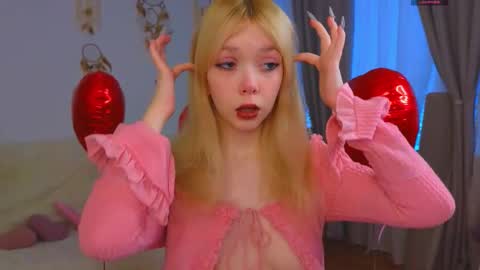 Snapshot of rochelle_dolly chatting on 02.20.26 rochelle_dolly online show from 02.20.26