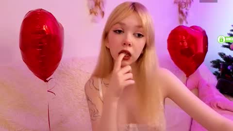 Snapshot of rochelle_dolly chatting on 02.21.26 rochelle_dolly online show from 02.21.26